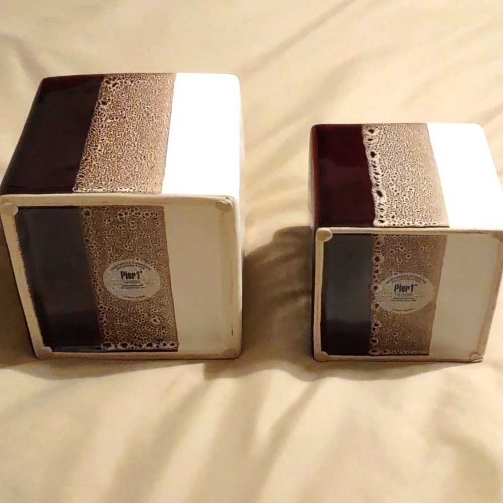 𝅺Pier 1 Ceramic Vases; Set of 2